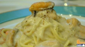 spaghetti-freschi-cacio-e-pepe-con-le-cozze-e1356611924809